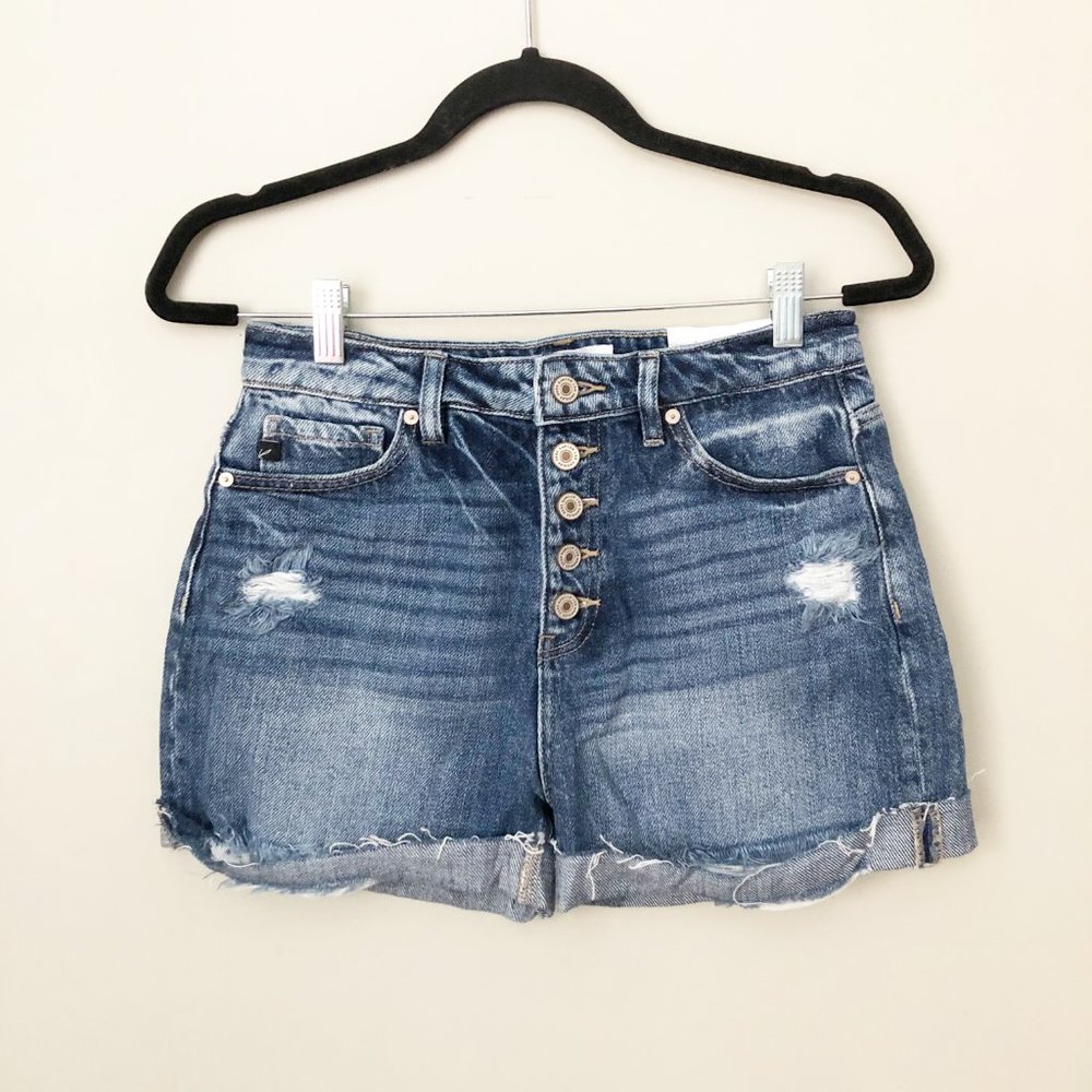 Kancan NWT estilo high rise button fly distress jeans shorts size small